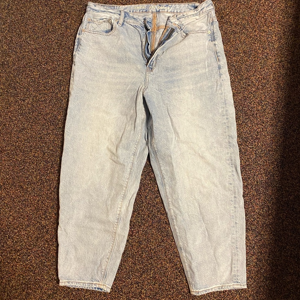 American Eagle Relaxed Mom Jean 12S